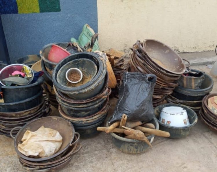 Niger Police Arrest Miners, Seize Arms and Cash