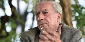 Mario Vargas Llosa Dies at 89