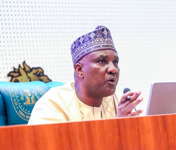 Speaker Abbas Distributes 22 SUVs to Traditional Rulers in Kaduna