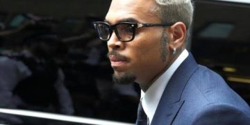 Chris Brown Pleads Not Guilty to UK Assault Charge
