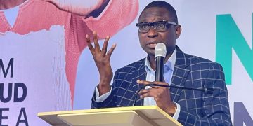 EFCC Engages Entertainers, Seeks Support Against Naira Abuse