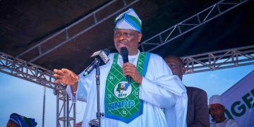 Kwankwaso Urges FG to Ensure Equitable Distribution of National Resources to the North