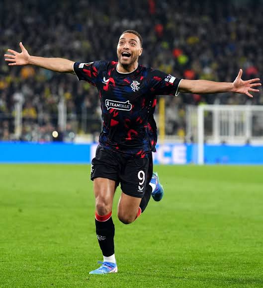 Rangers Boss Hails Dessers’ Attitude, Urges Others to Emulate Striker’s Commitment