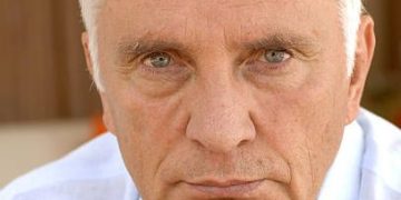 British Actor Terence Stamp, ‘Superman’ Villain General Zod, Dies at 87