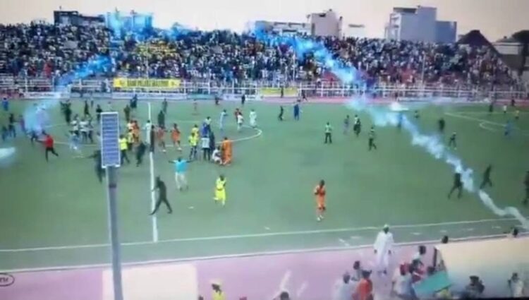 Chaos at Sani Abacha Stadium as Shooting Stars Snatch Last-Minute Draw Against Kano Pillars