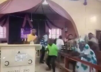 Gunmen Raid Nigerian Church, Kill and Abduct Worshippers
