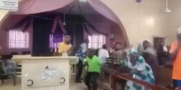 Gunmen Raid Nigerian Church, Kill and Abduct Worshippers