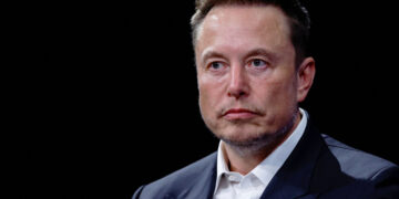 Elon Musk Becomes World’s First $700bn Billionaire