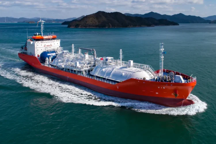 Pirates Kidnap Nine Crew Off West Africa in LPG Carrier Attack