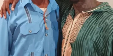 Asake reunites with father, daughter and baby mama, ending family feud