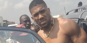 Anthony Joshua resumes training, calls it ‘mental strength therapy’ after fatal crash