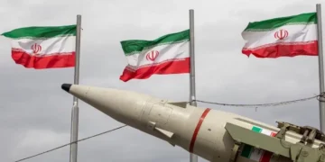 Iran Guards Issue Warning of Heavy Missile Assault on Israel