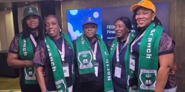 Ambassador Julie Utang Honoured by FGSS Warri Alumni in North America