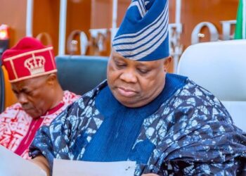 APC Tackles Adeleke, Says He Must Answer for ₦300bn LG Funds