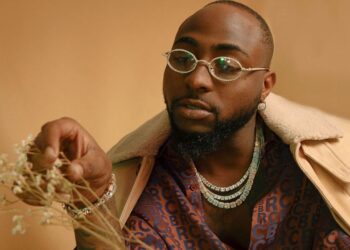 Davido Apologises to Fans After Missing Lagos Show Over Aviation Fuel Shortage
