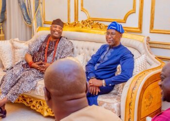 Adron Chairman Adetola Emmanuelking Congratulates Anthony Osibodu on Coronation as Bobajiro of Ilishan-Remo